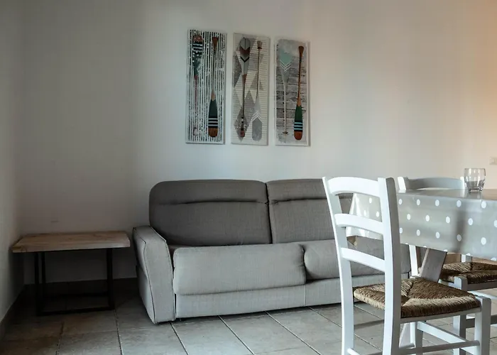 Li Uluzzi アパート